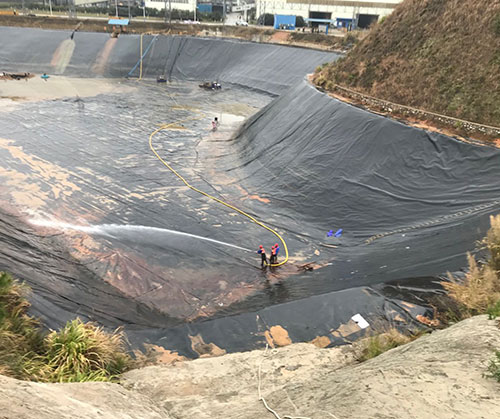 涪城废水池清理